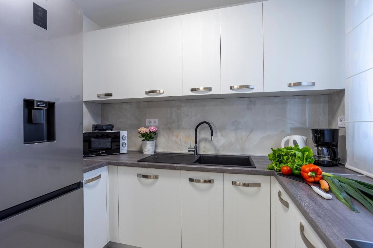 City Apartments Silver Pula Zewnętrze zdjęcie