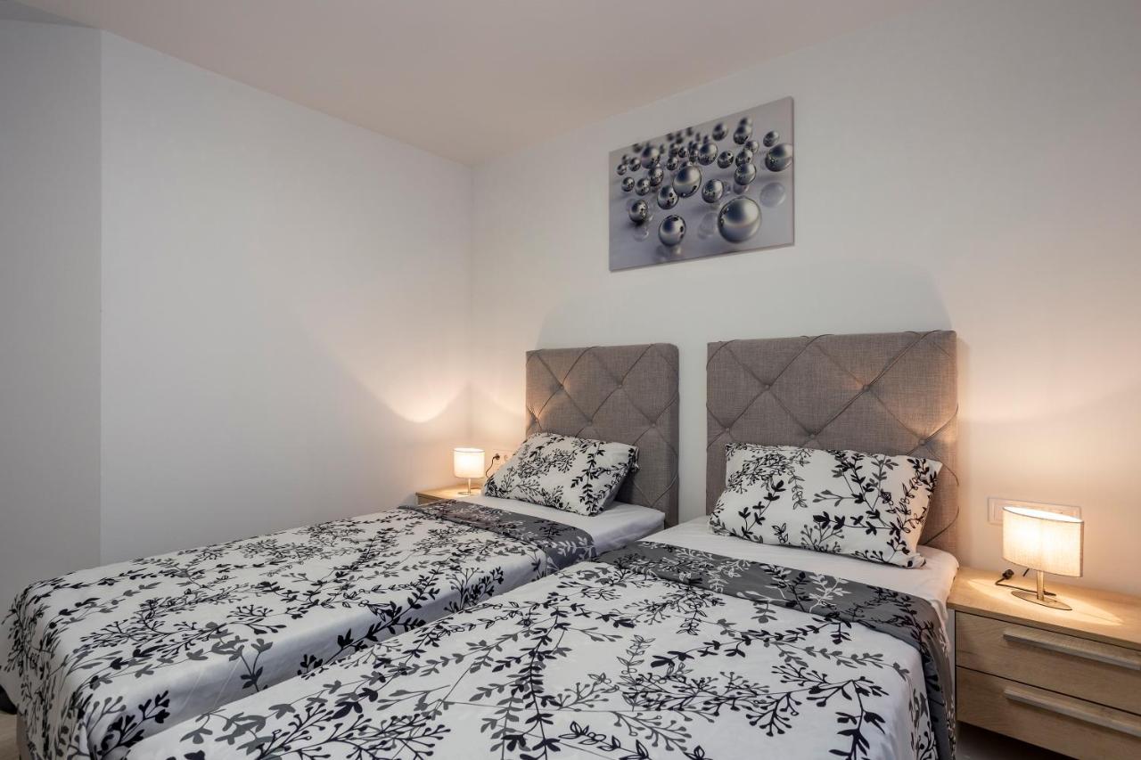 City Apartments Silver Pula Zewnętrze zdjęcie